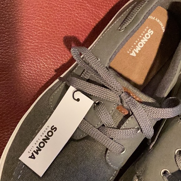 NWT Sonoma boat shoe - Picture 2 of 4